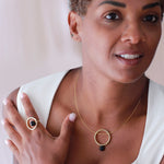 Carica l'immagine nel visualizzatore di Gallery, Orecchini ovali + drop ceramica
