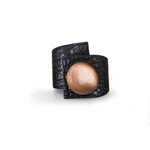 Carica l&#39;immagine nel visualizzatore di Gallery, Squared Button, Crossed Bracelet, Crocodile Printed Leather
