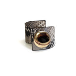 Carica l&#39;immagine nel visualizzatore di Gallery, Squared Button, Crossed Bracelet, Grey Snake Printed Leather
