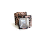 Carica l&#39;immagine nel visualizzatore di Gallery, Metal Button, Cross Bracelet, Pink Snake Printed Leather

