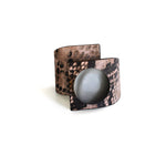 Carica l&#39;immagine nel visualizzatore di Gallery, Metal Button, Cross Bracelet, Pink Snake Printed Leather
