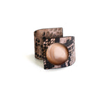 Carica l&#39;immagine nel visualizzatore di Gallery, Wrap Cross Bracelet, Pink Snake Printed Leather
